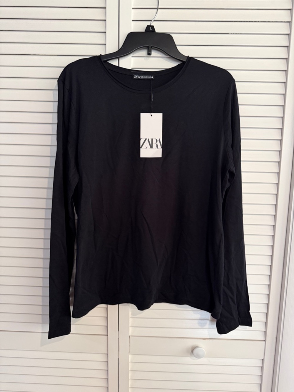 Zara Black Long-Sleeve Crewneck Top